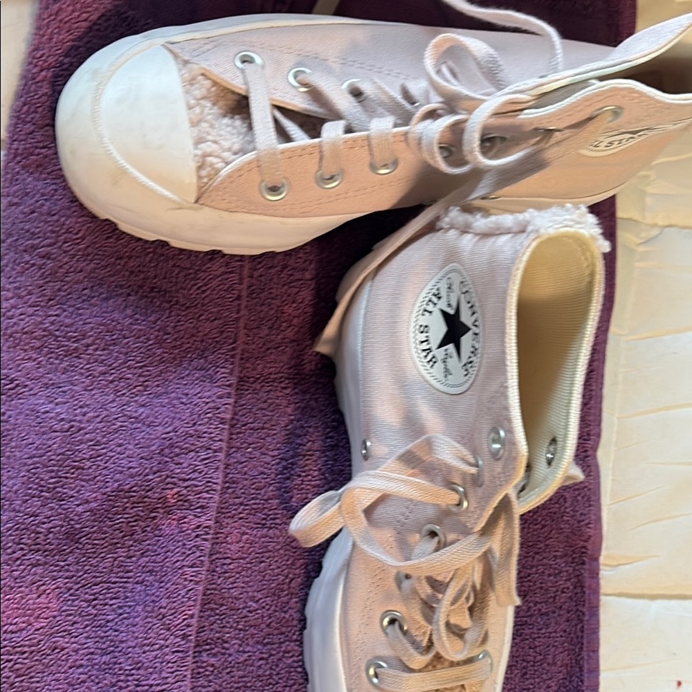 Converse pink trim& White Sneakers Classic Style high tops